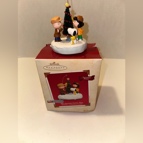 Charlie Brown ornament - Picture 6 of 6